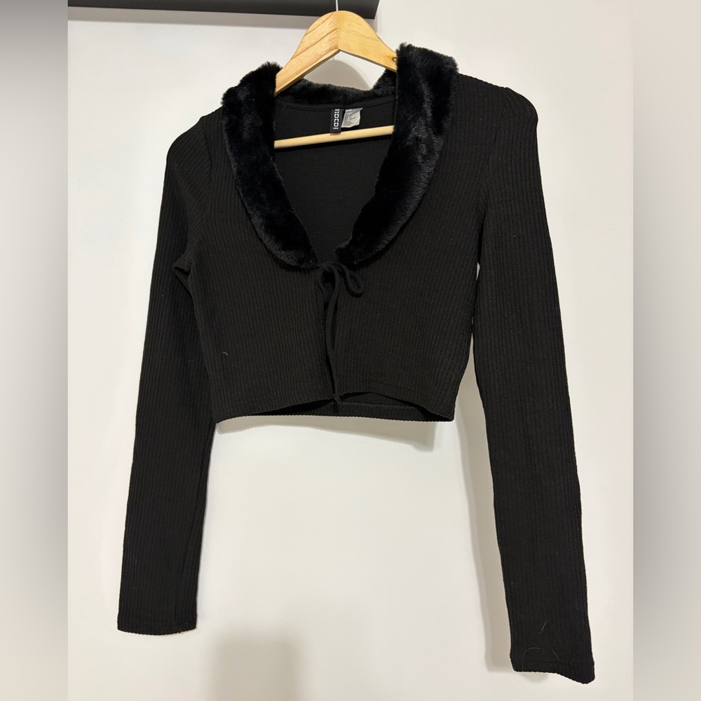 H&M faux fur top